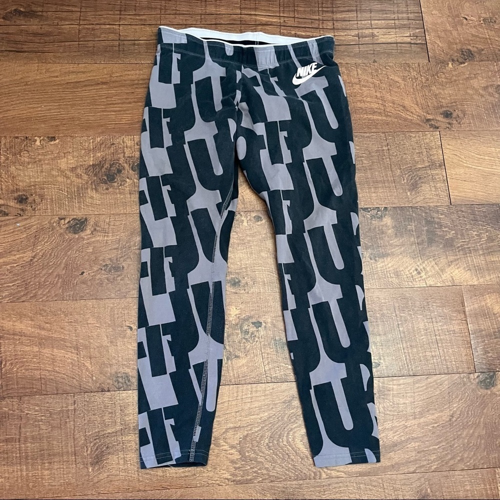 Nike women crop leggings pants Sz medium black gray white logo cotton